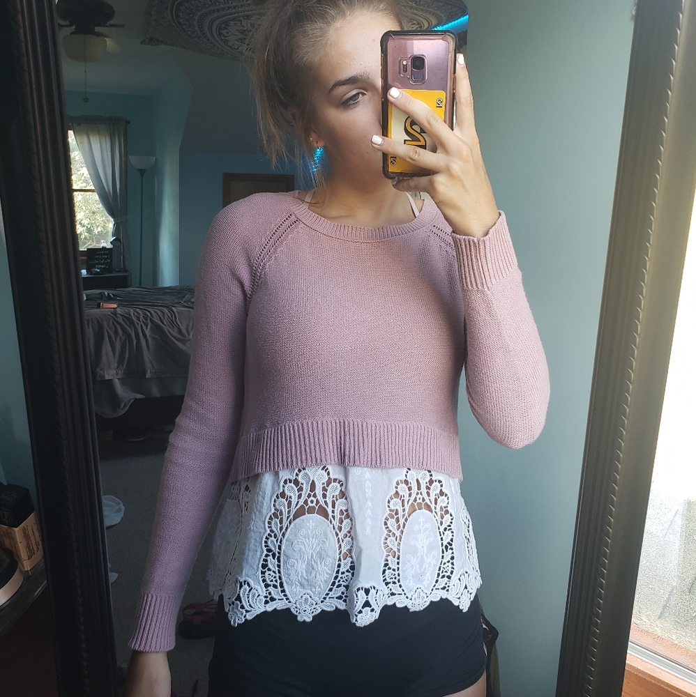American Eagle Sweater